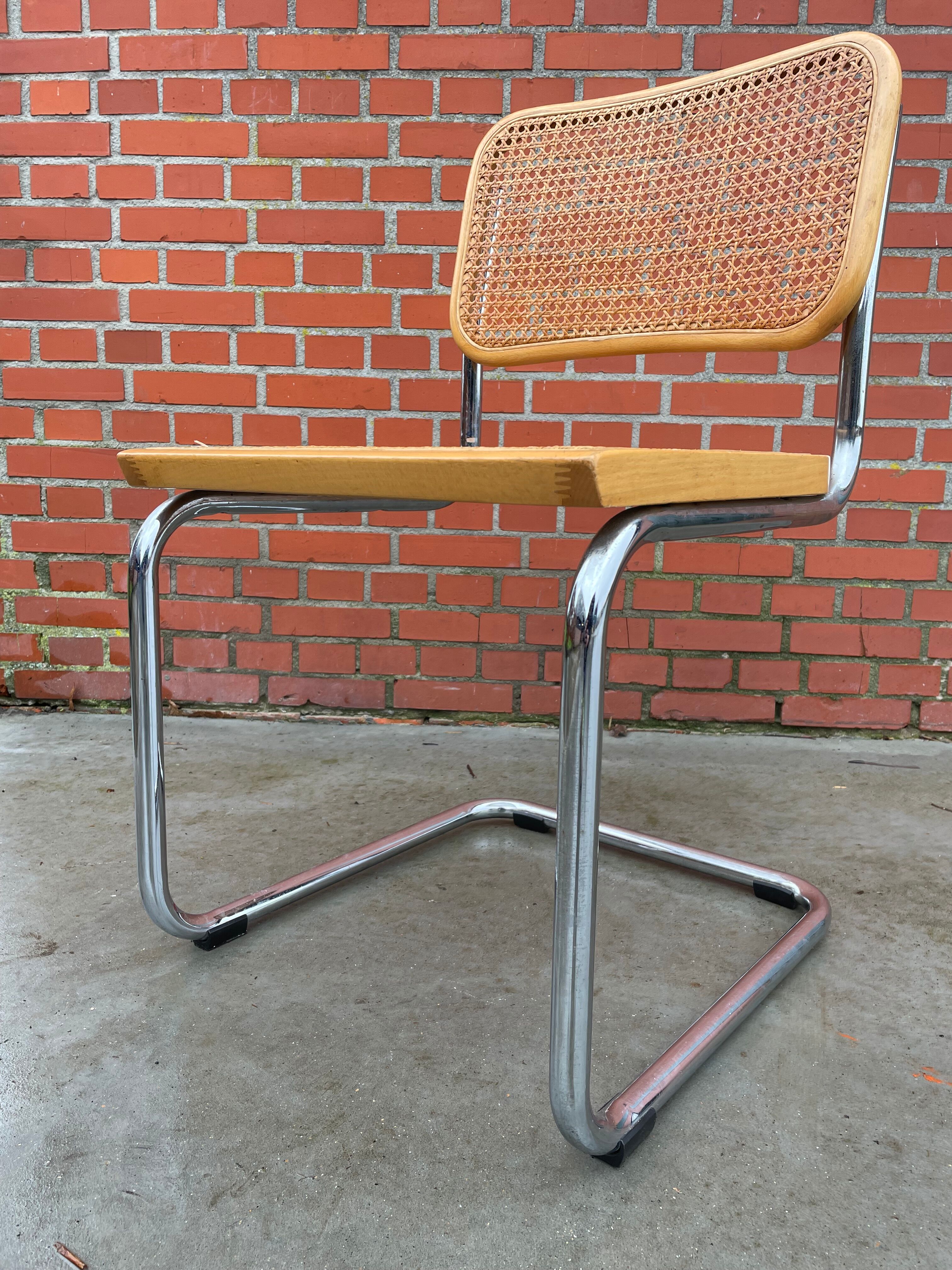 Cesca design chair b32 model