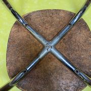 Ensemble formica jaune Roger Breton pour Tublac, table, 6 chaises, 2 tabourets, années 60
