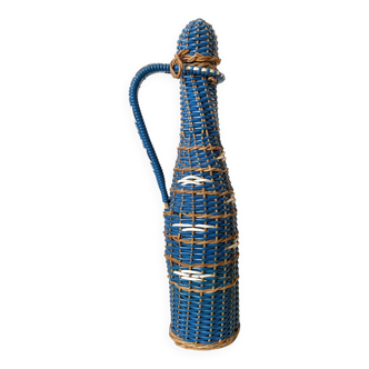 Rattan and scoubidou bottle