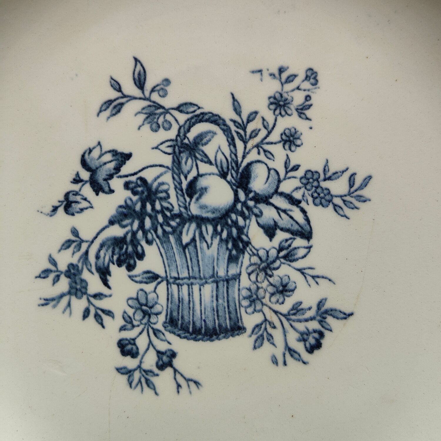 Ironstone plate Longchamp