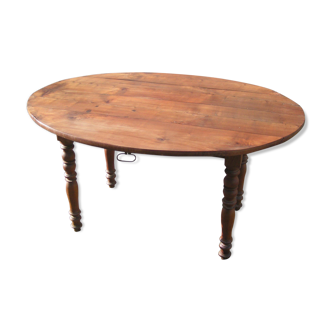 Oval flap table