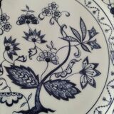 Trio of Castellania plates in Italian earthenware, vintage blue decoration