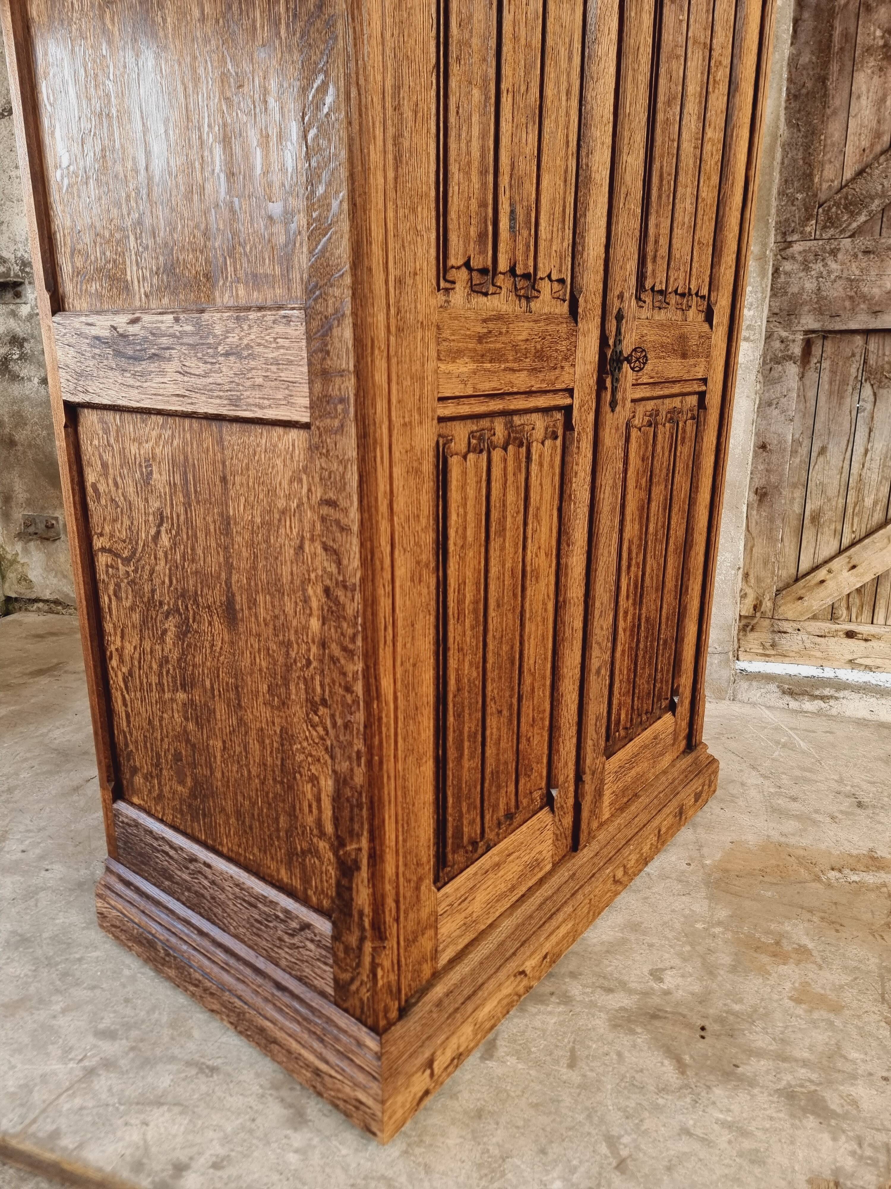 Antique cabinet drawercabinet Neo Gothic