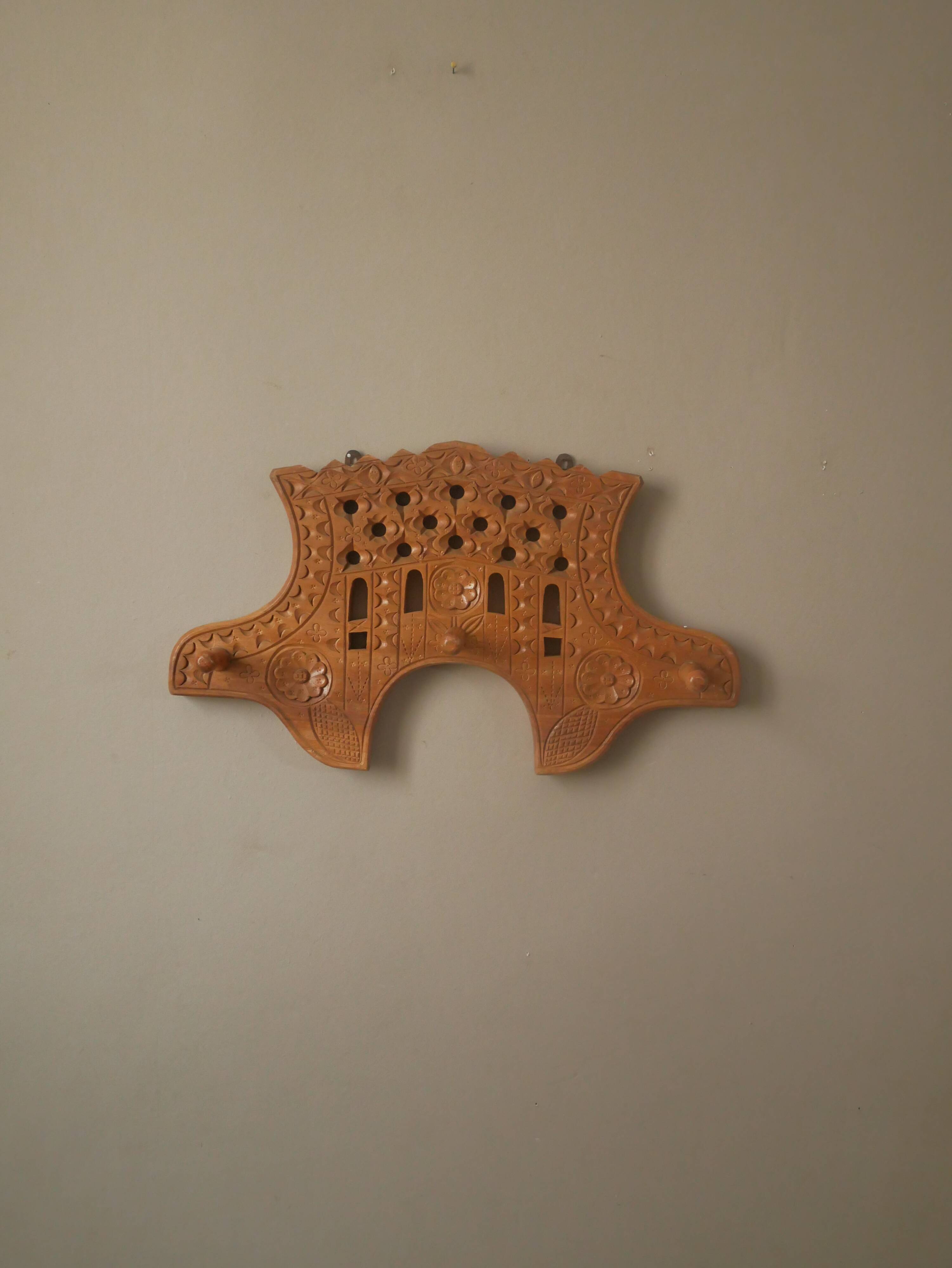 Vintage coat rack folk decoration carved wood made in Portugal artisanal manufacturing countryside