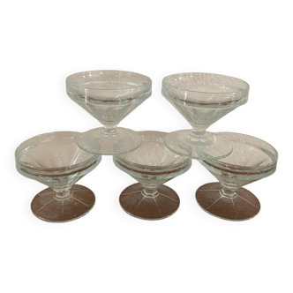 5 vintage bowls.