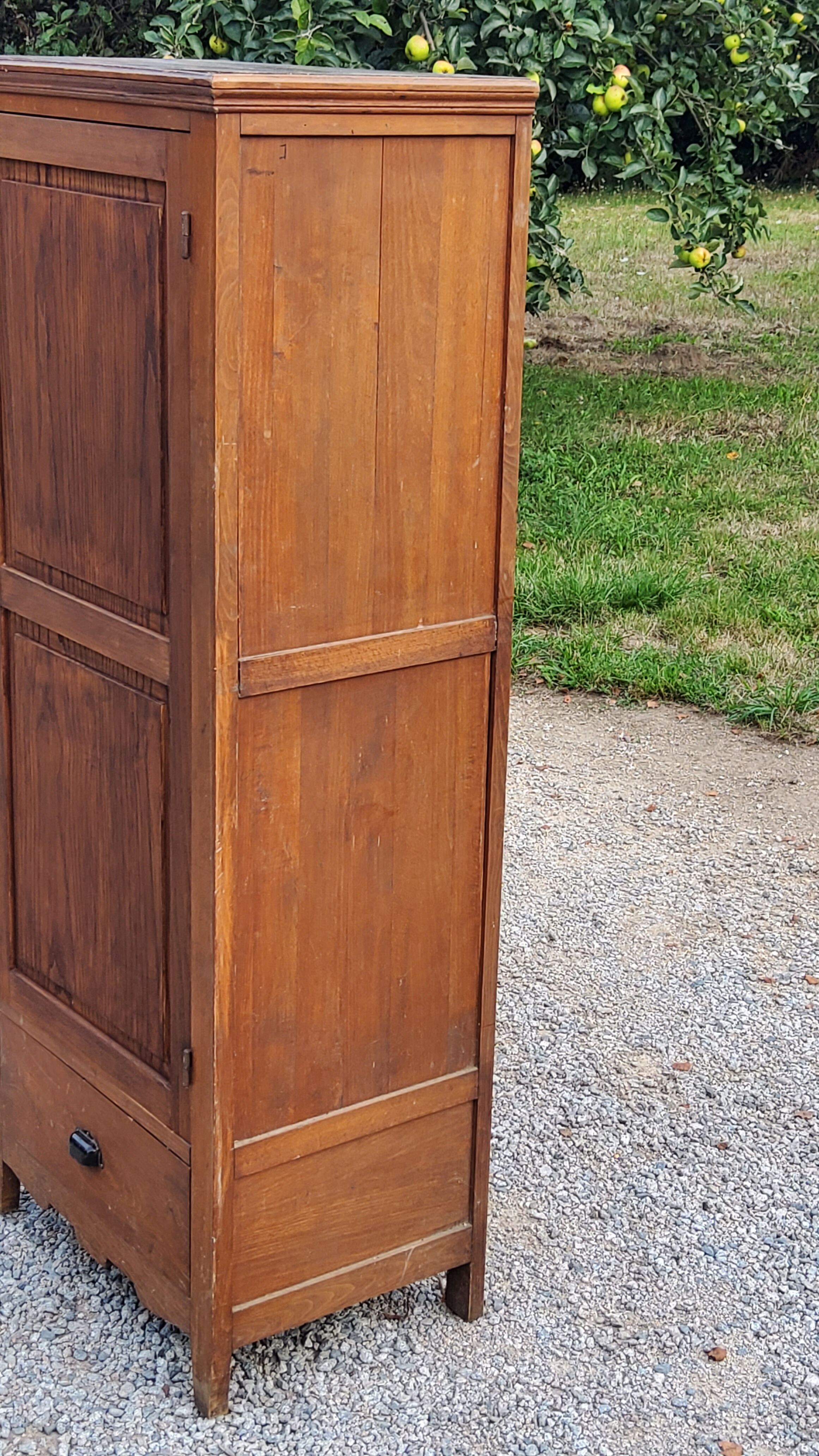 Armoire parisienne ancienne 1 porte 1tiroir en hêtre et frêne
