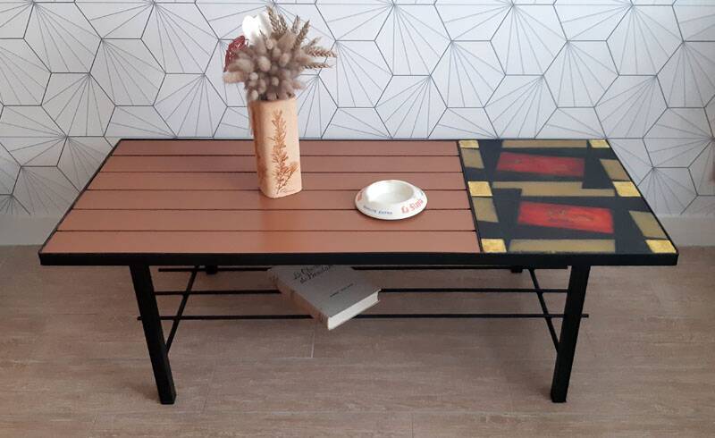 Vintage coffee table in ceramic, wood, and metal.
