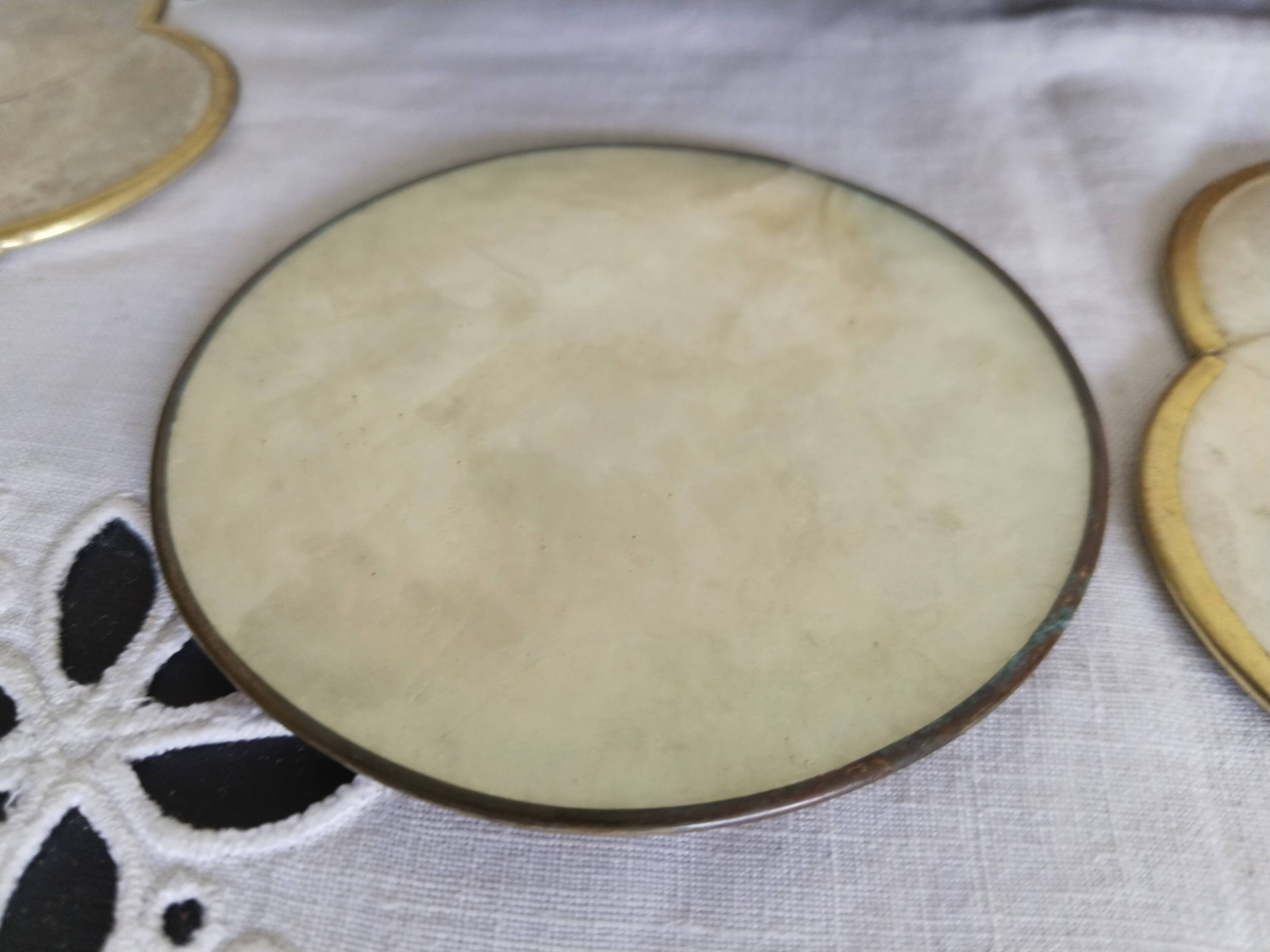 Serving tray in mother-of-pearl and olive wood, Capiz shell