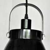 Trio of industrials hanging lamps