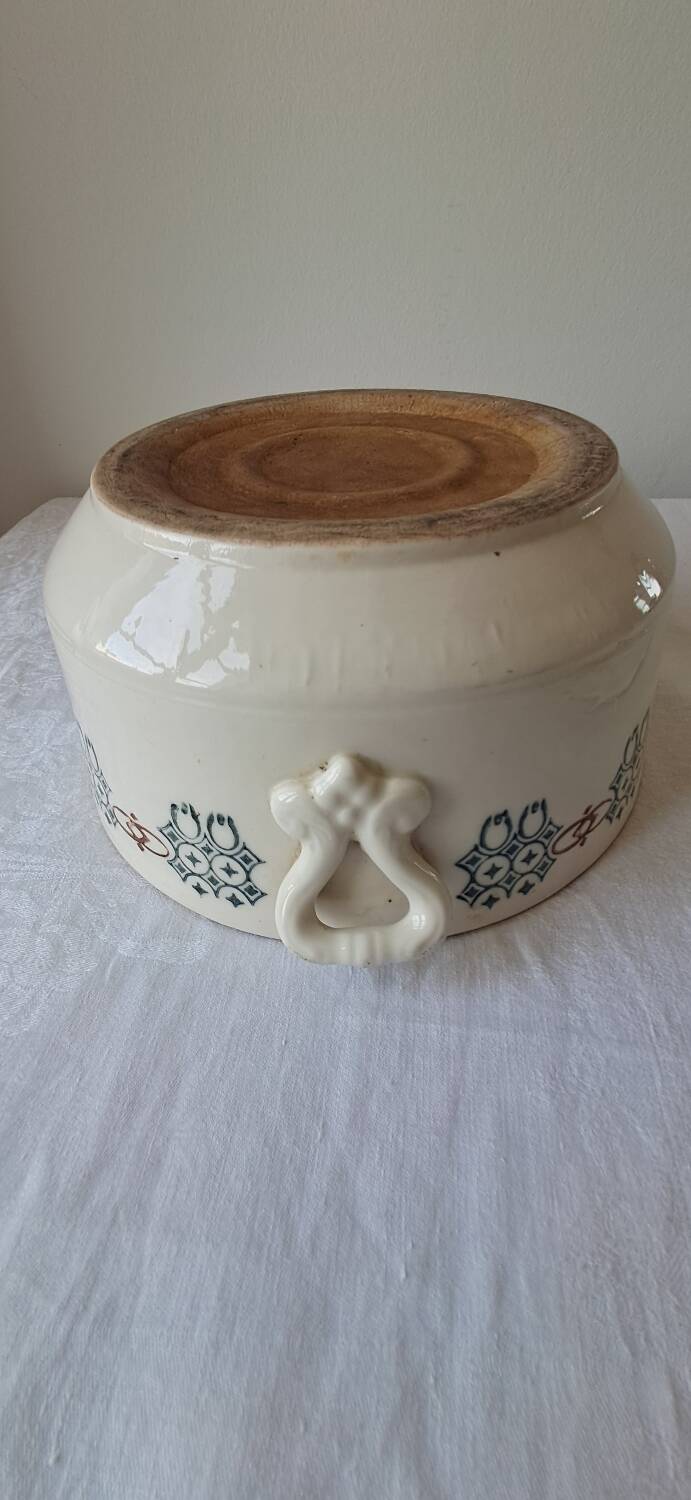 St Uze soup tureen from the 1930s.