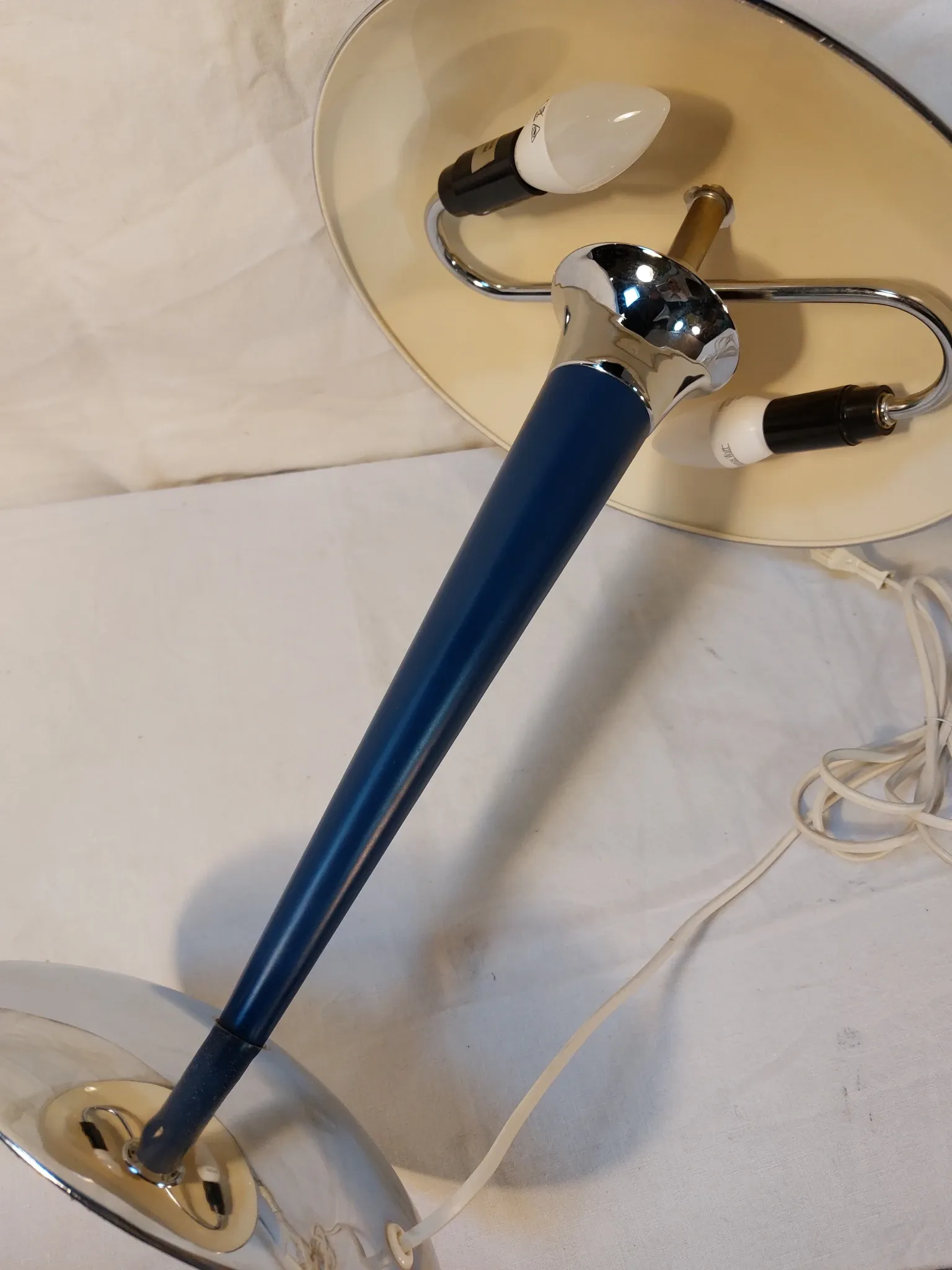 Vintage blue and chrome ocean liner lamp, double lighting, Collins 70s style.