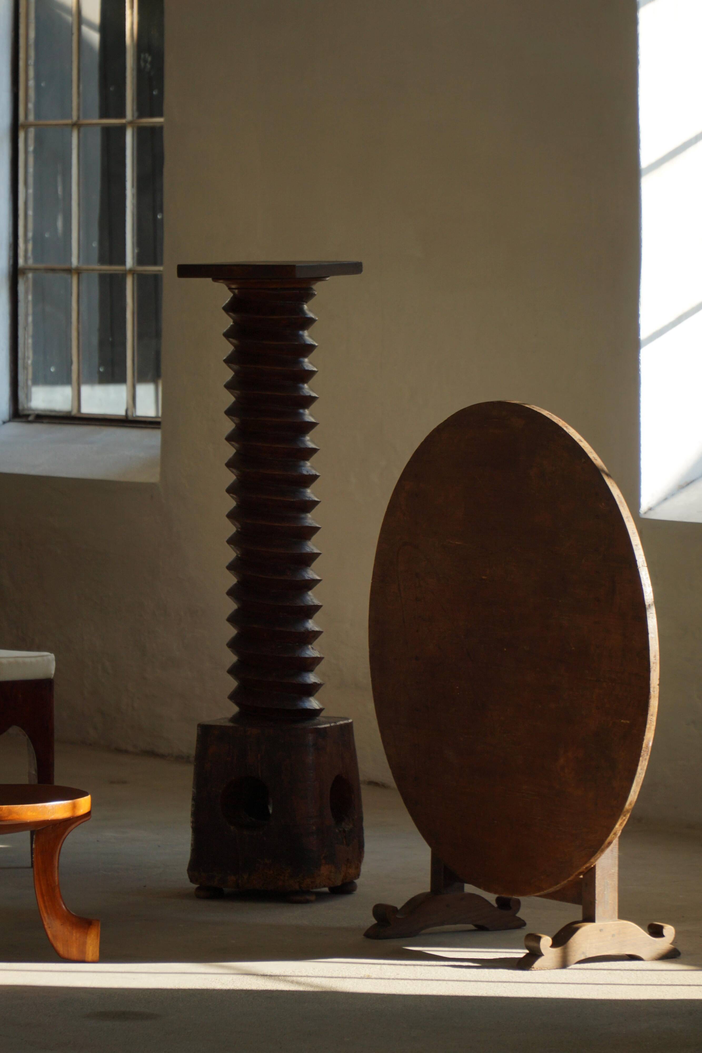 19th-century sculptural French wine press in solid wood / pedestal