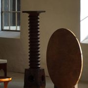 19th-century sculptural French wine press in solid wood / pedestal