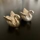 1 poivrier et 1 salière forme cygne en métal