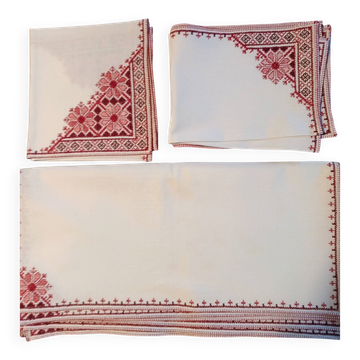 Ens 4 sets de table +centre de table +6 serviettes