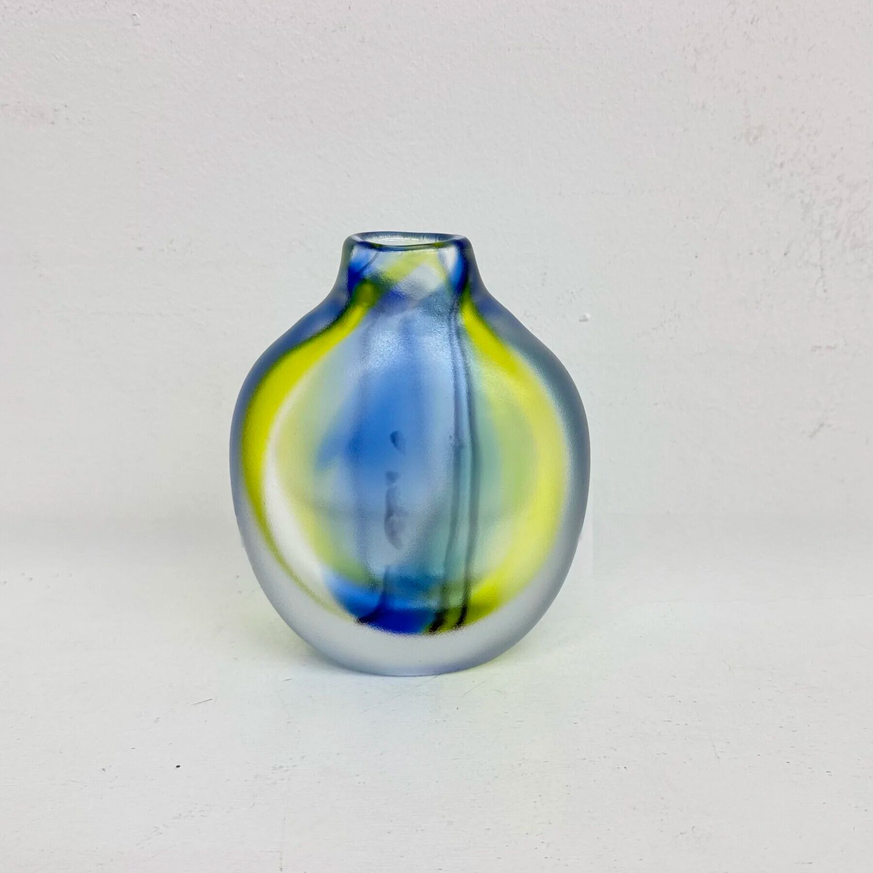 Kosta Boda glass vase Royal Art Collection by Göran Wärff for Kosta Boda Sweden
