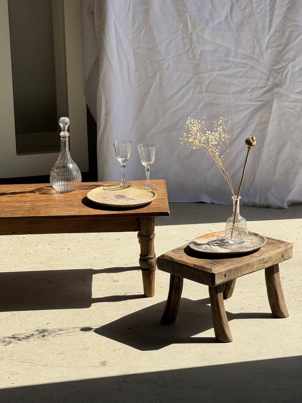 Petrified wood catchall or dish, beige with a brown spot in the centre, D24-27 -377.
