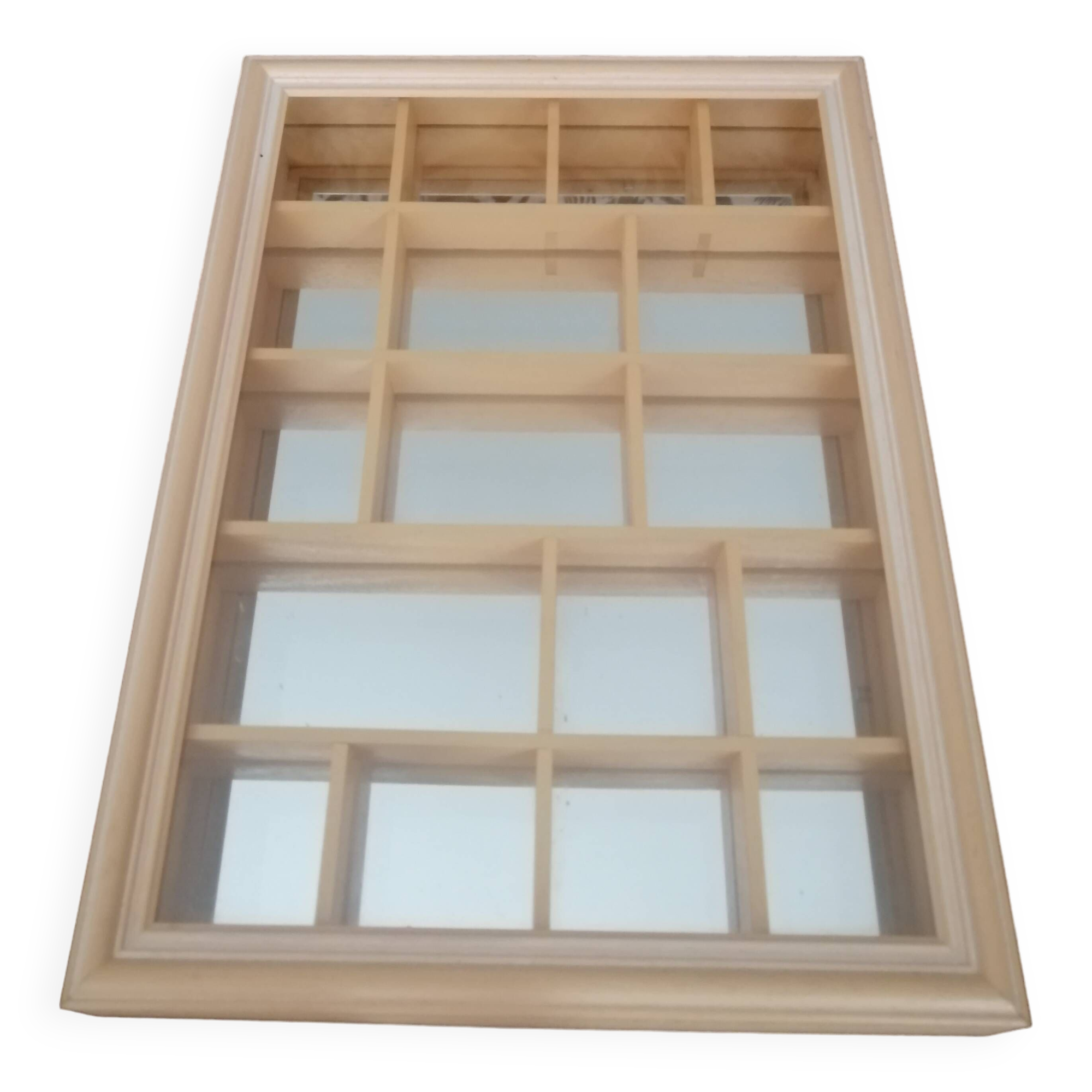 Miniature wall or installation case