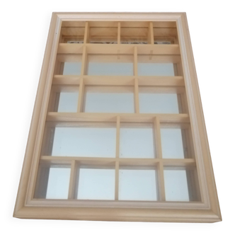 Miniature wall or installation case