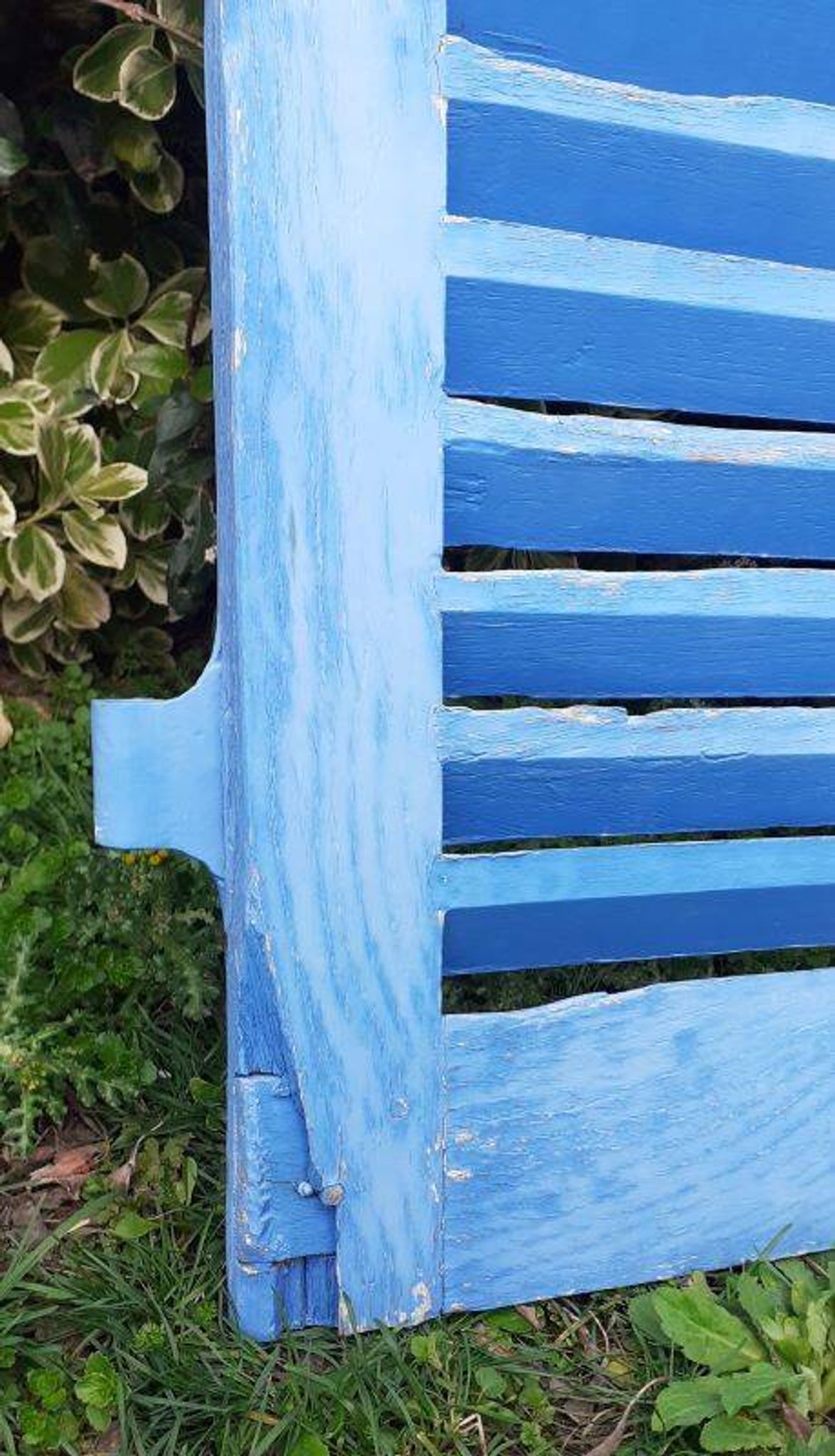 Petit volet  L75xH101cm bleu à persiennes