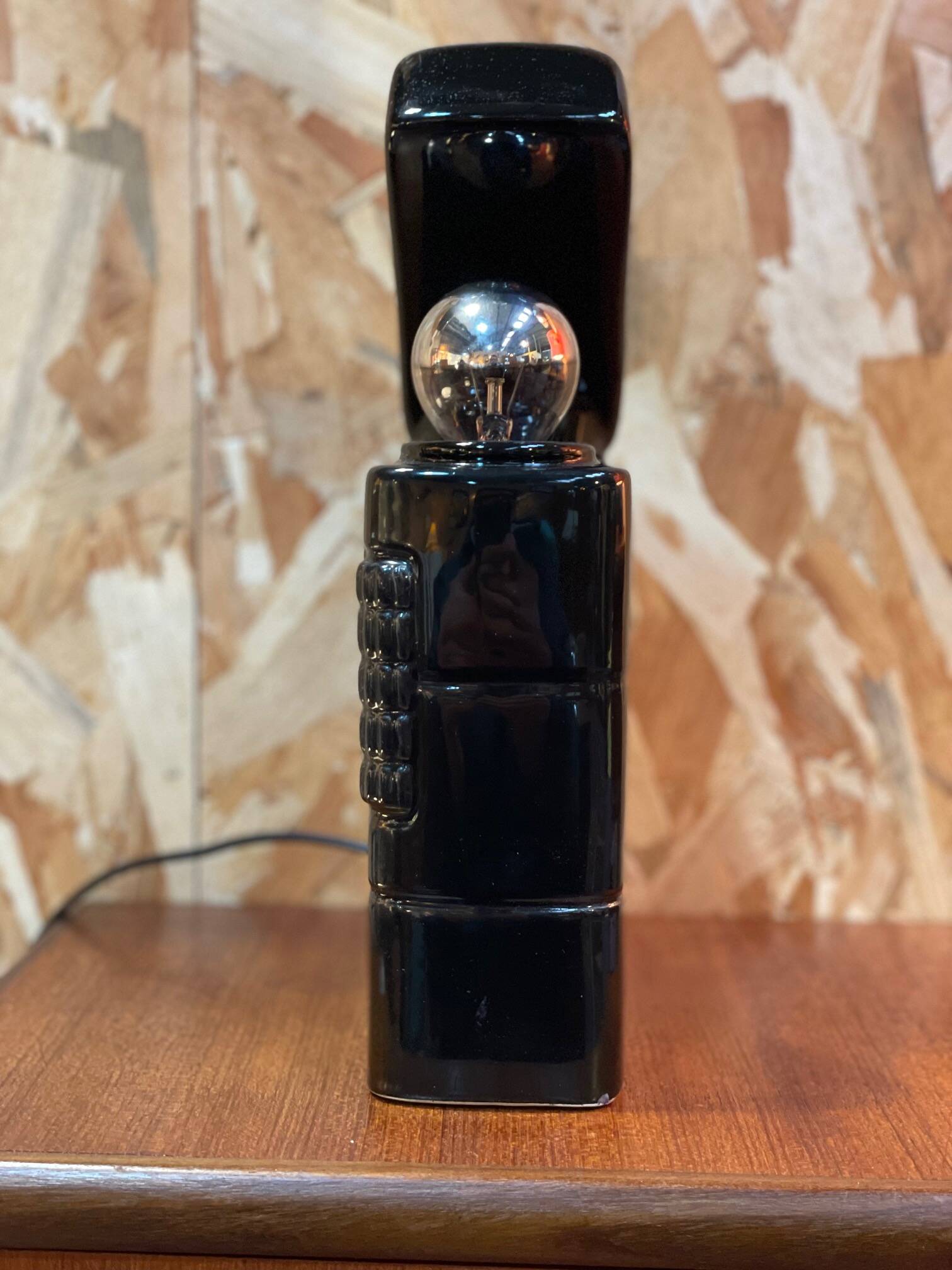 Vintage ceramic lamp from the 1970s.