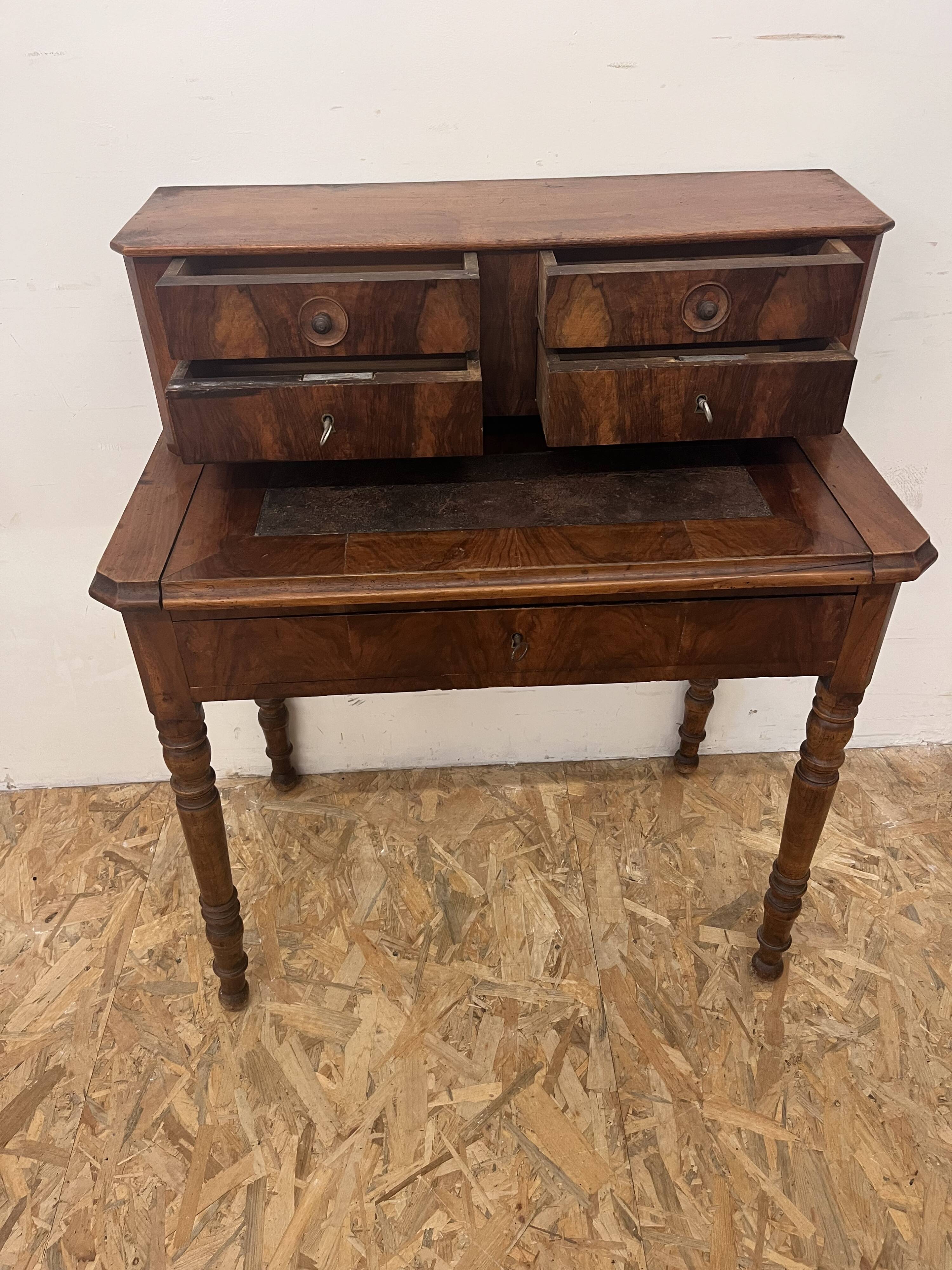 Louis Philippe stepped desk