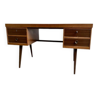 Vintage rounded wood desk ekawerk