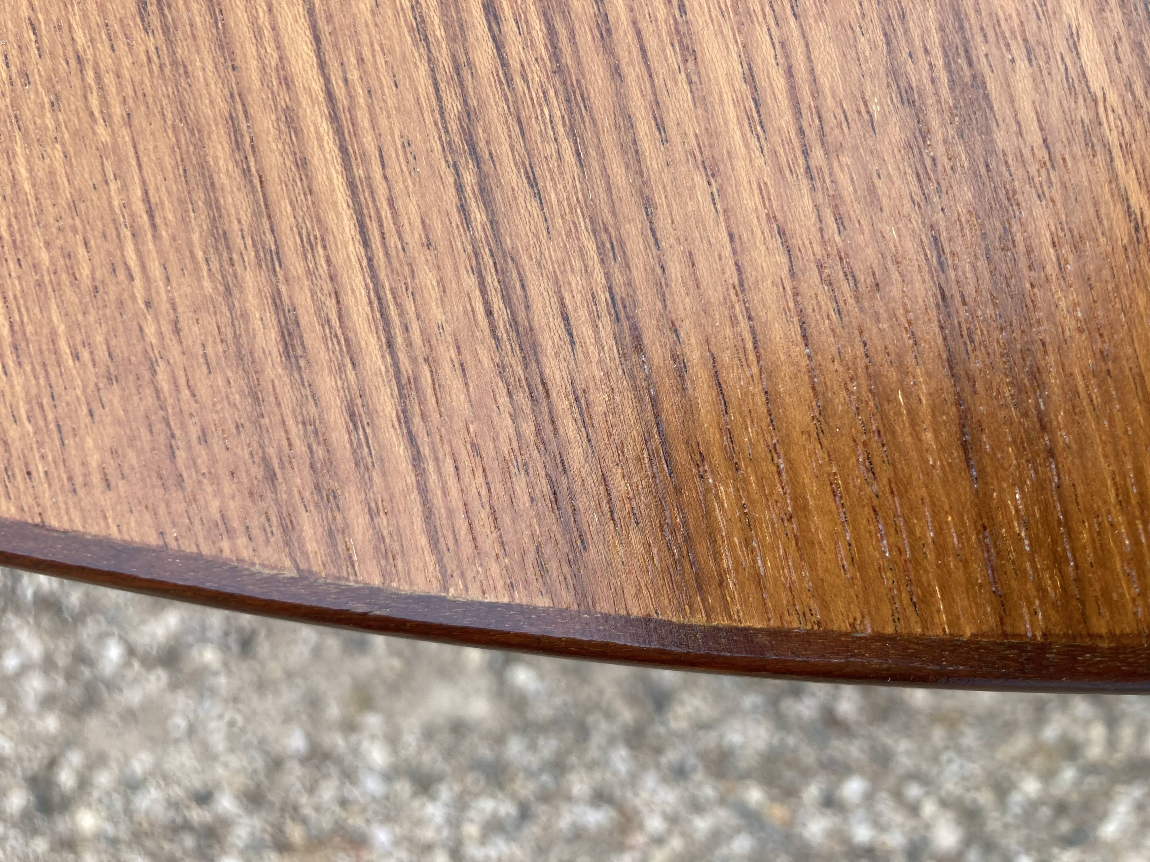 Scandinavian round table with extension