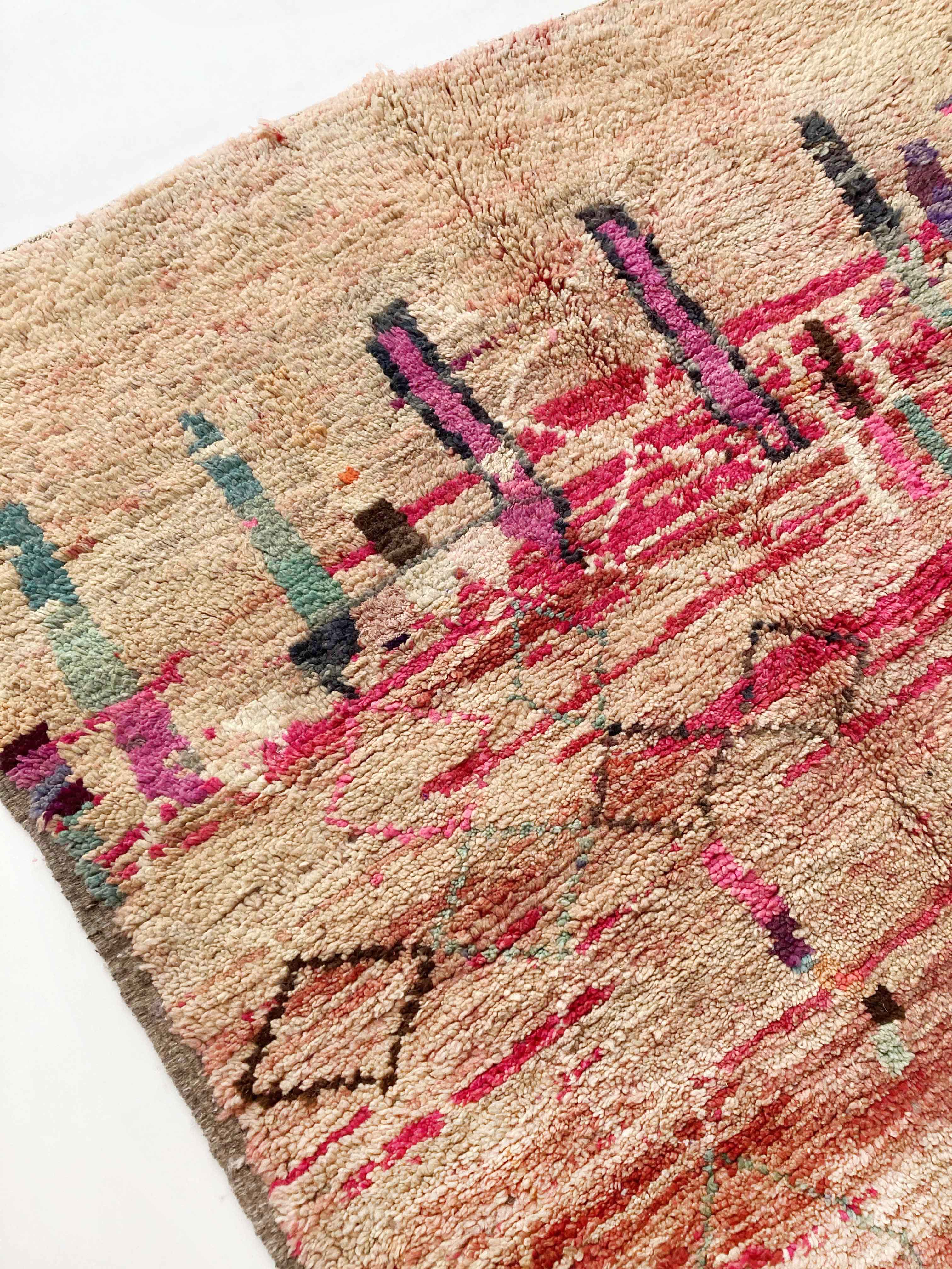 Berber rug Boujaad mottled with colorful patterns 264x157cm