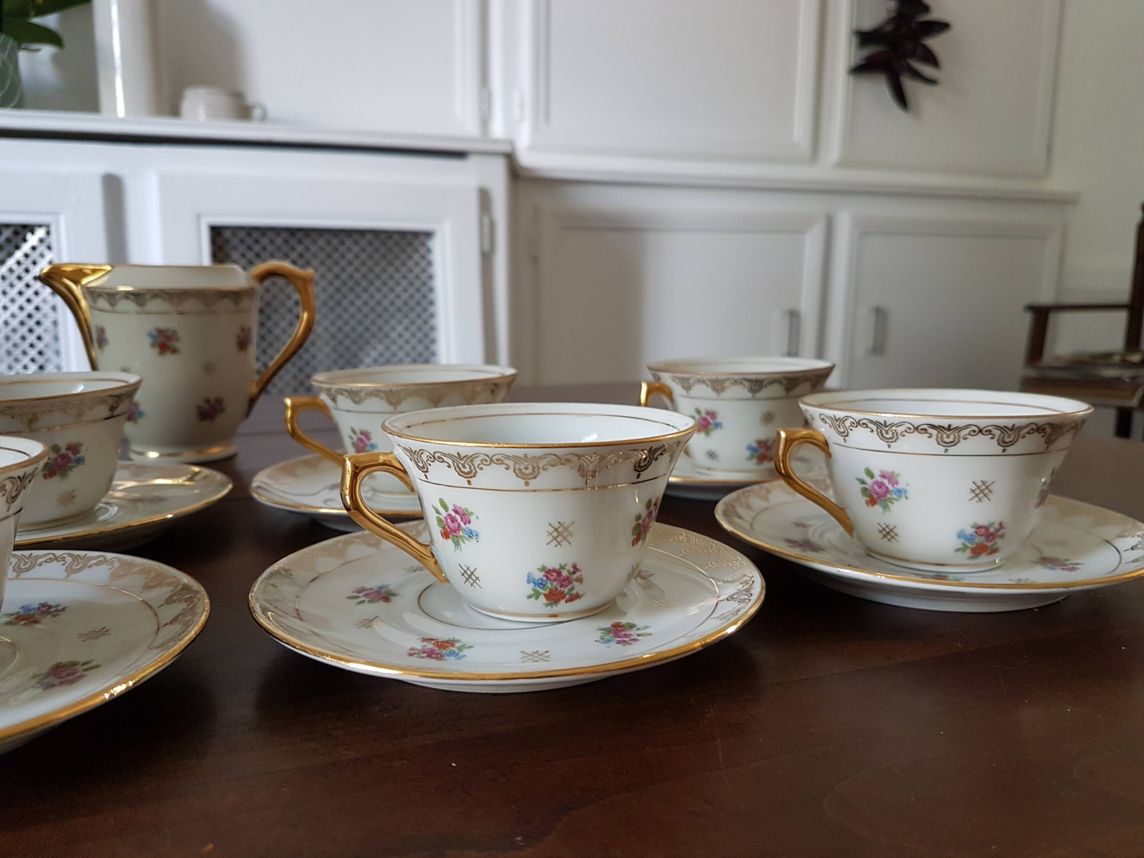 Tea or coffee service