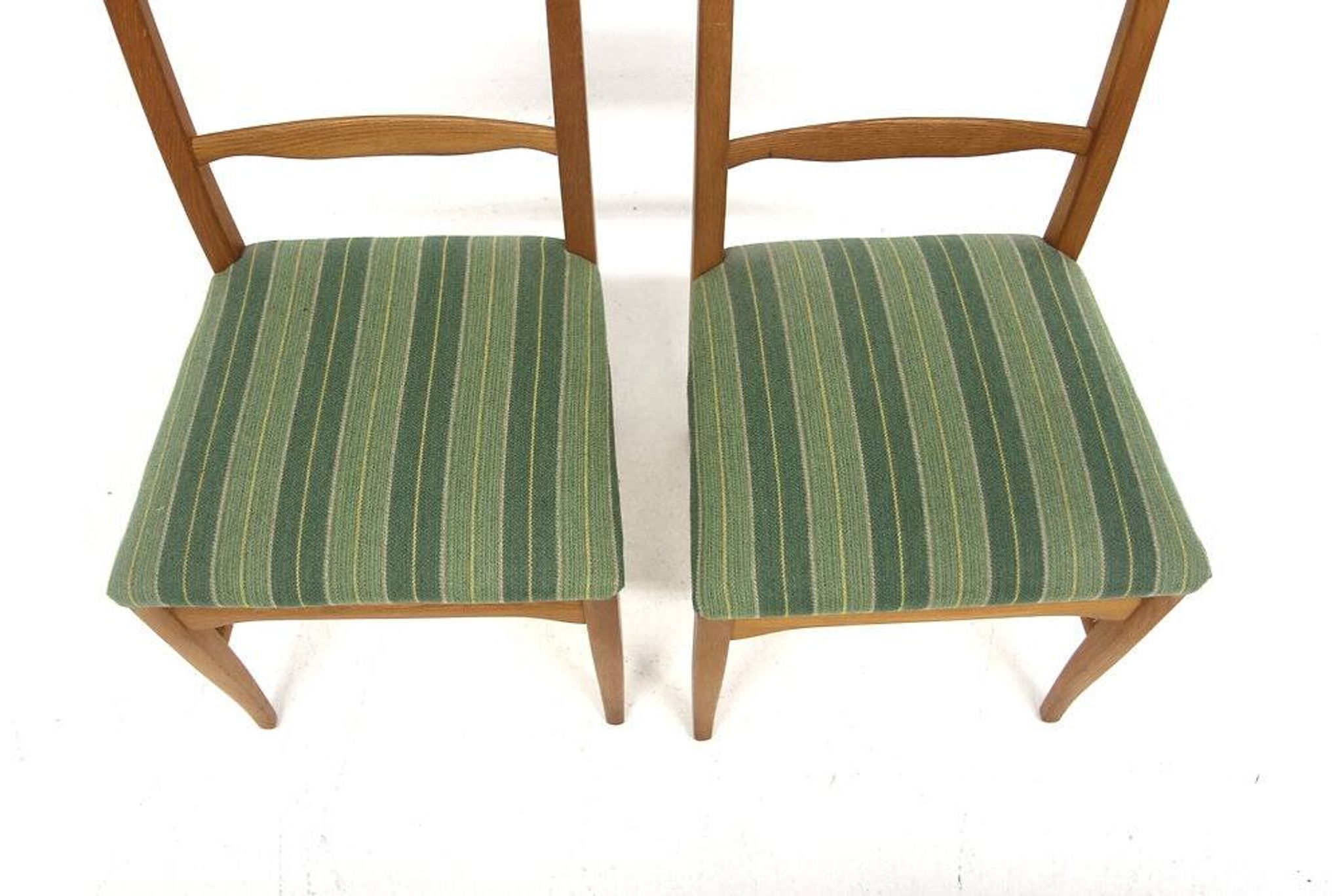 Set of 2 "Calmare Nyckel" chairs, Carl Malmsten, Sweden, 1960.