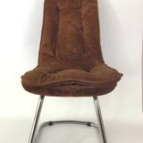 4 velvet-hulled chairs