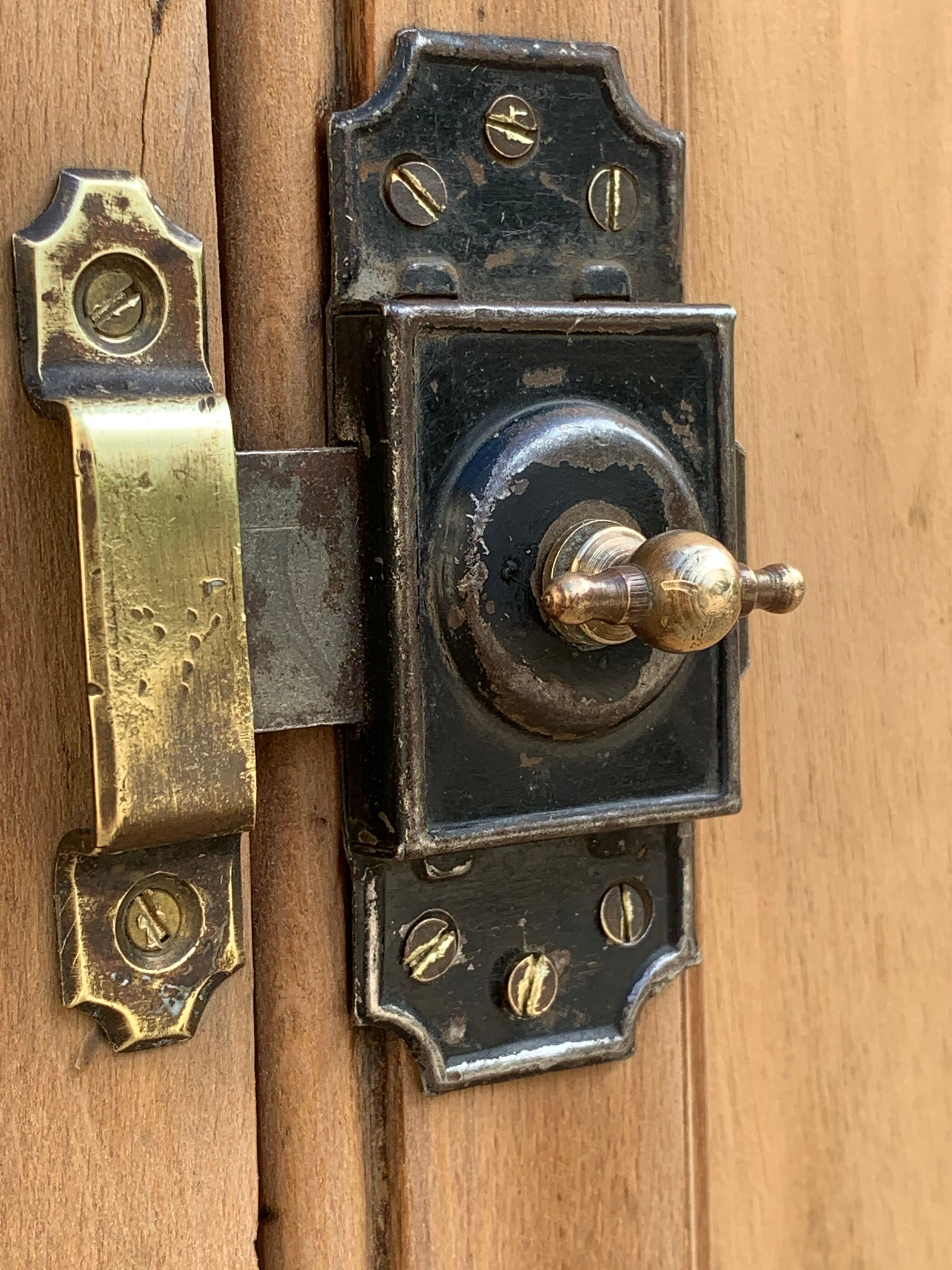 Parisian buffet glazed raw wood