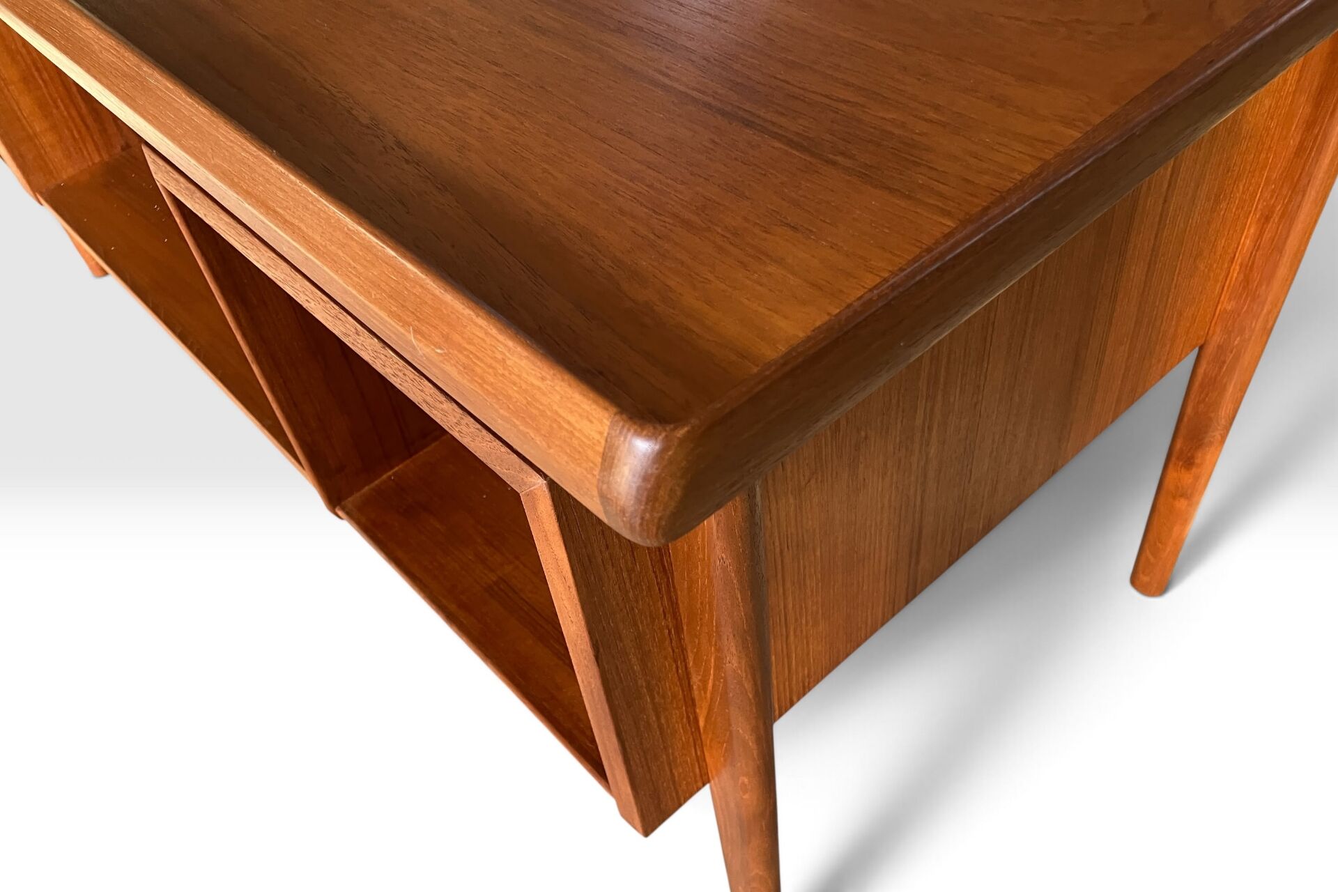 Peter Løvig desk in teak for Hedensted Møbelfabrik