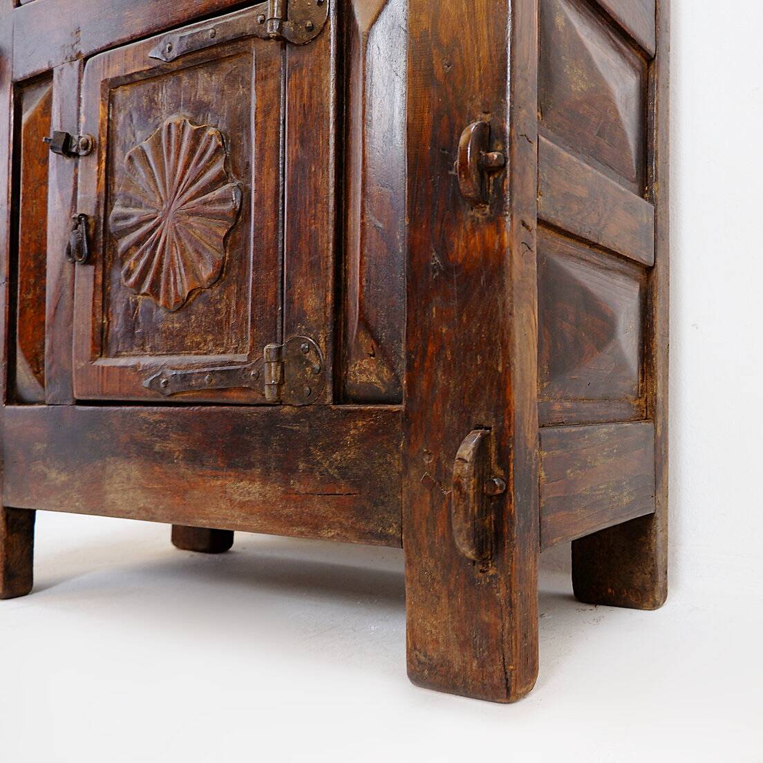 20th Century Spanish Rustic Sideboard - 2 Drawers