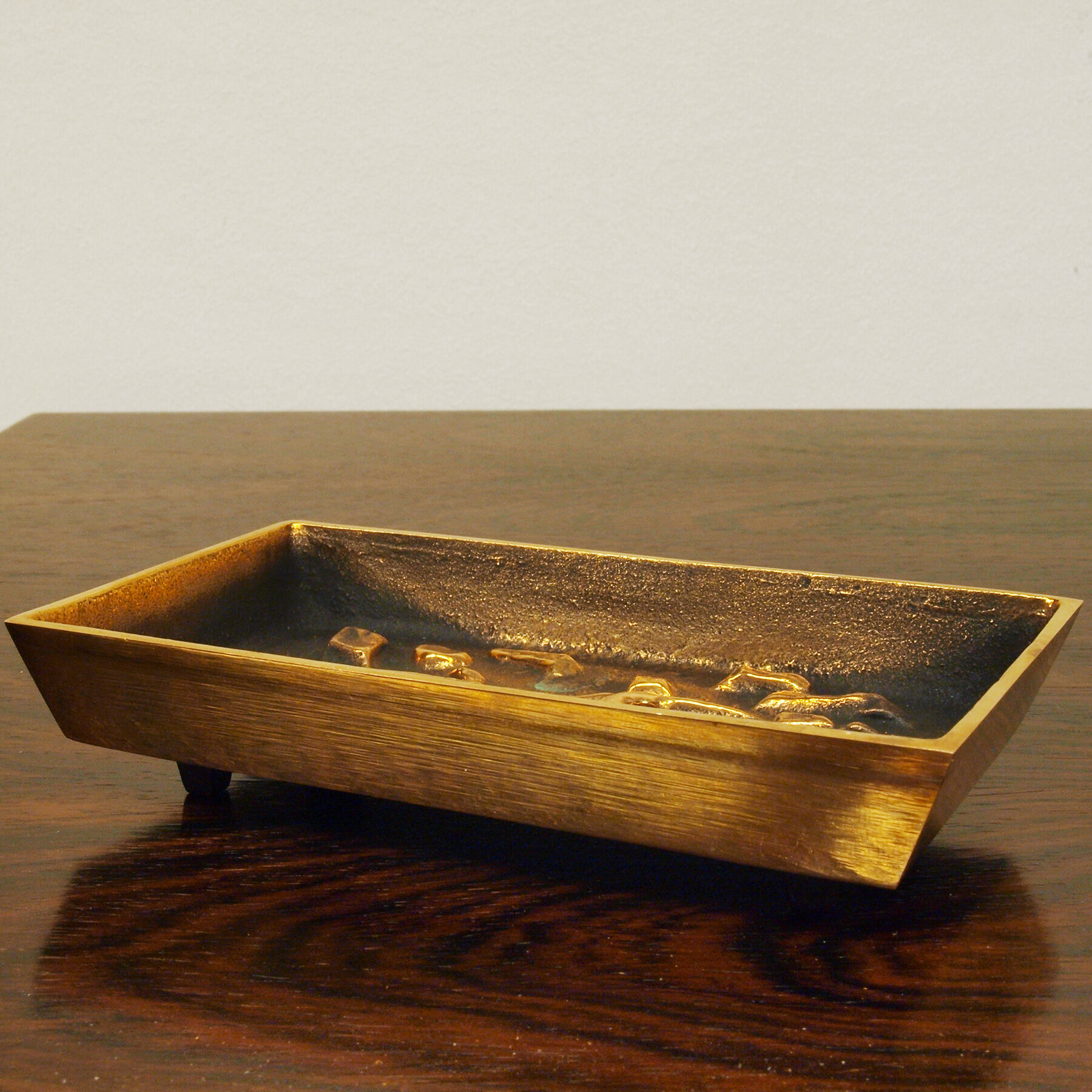 Alfieri Gardone's brutal bronze vacuum-pocket ashtray for Lauterbach