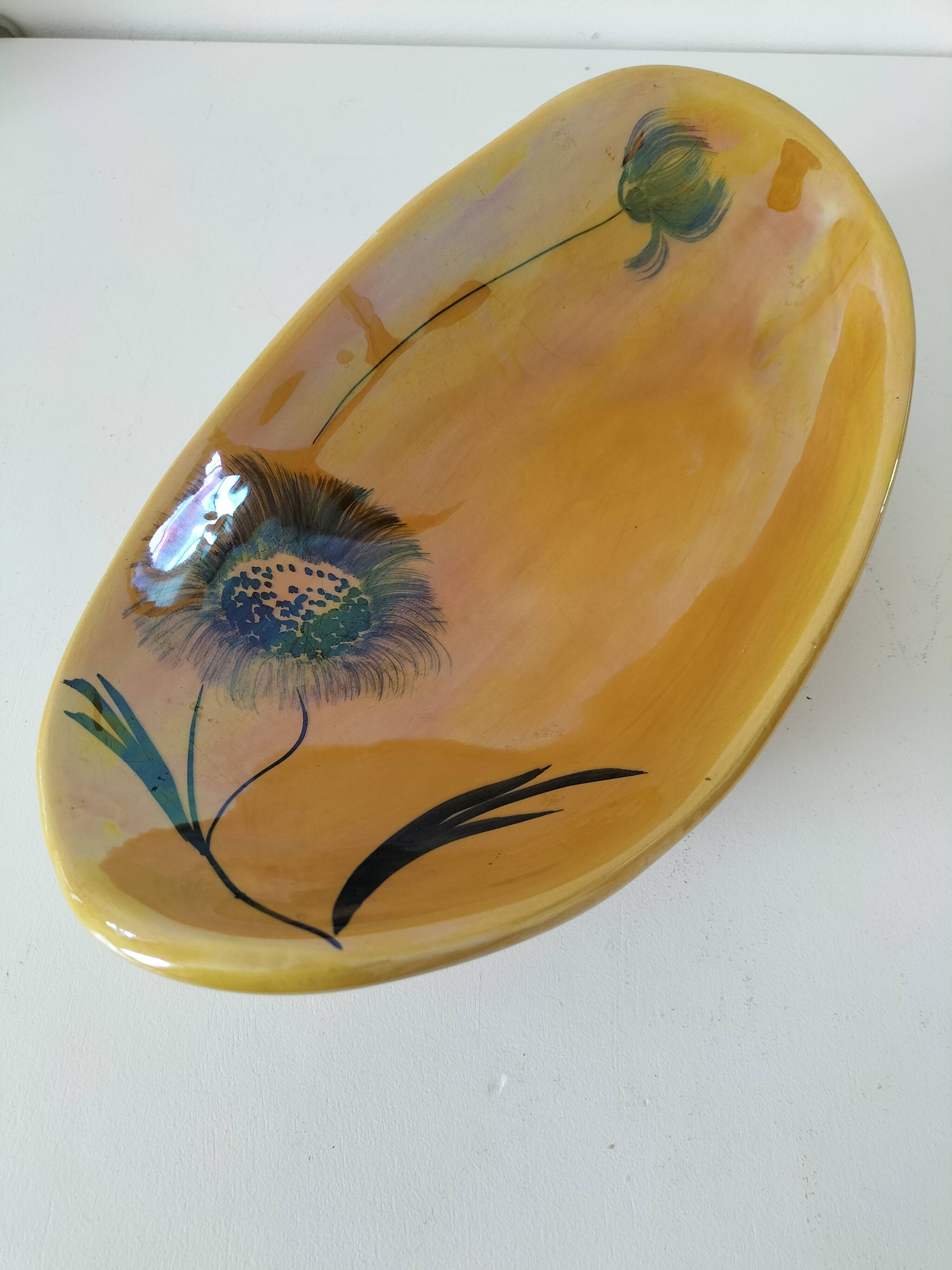 Vintage navette cup by Socram – stylized floral decoration, iridescent caramel