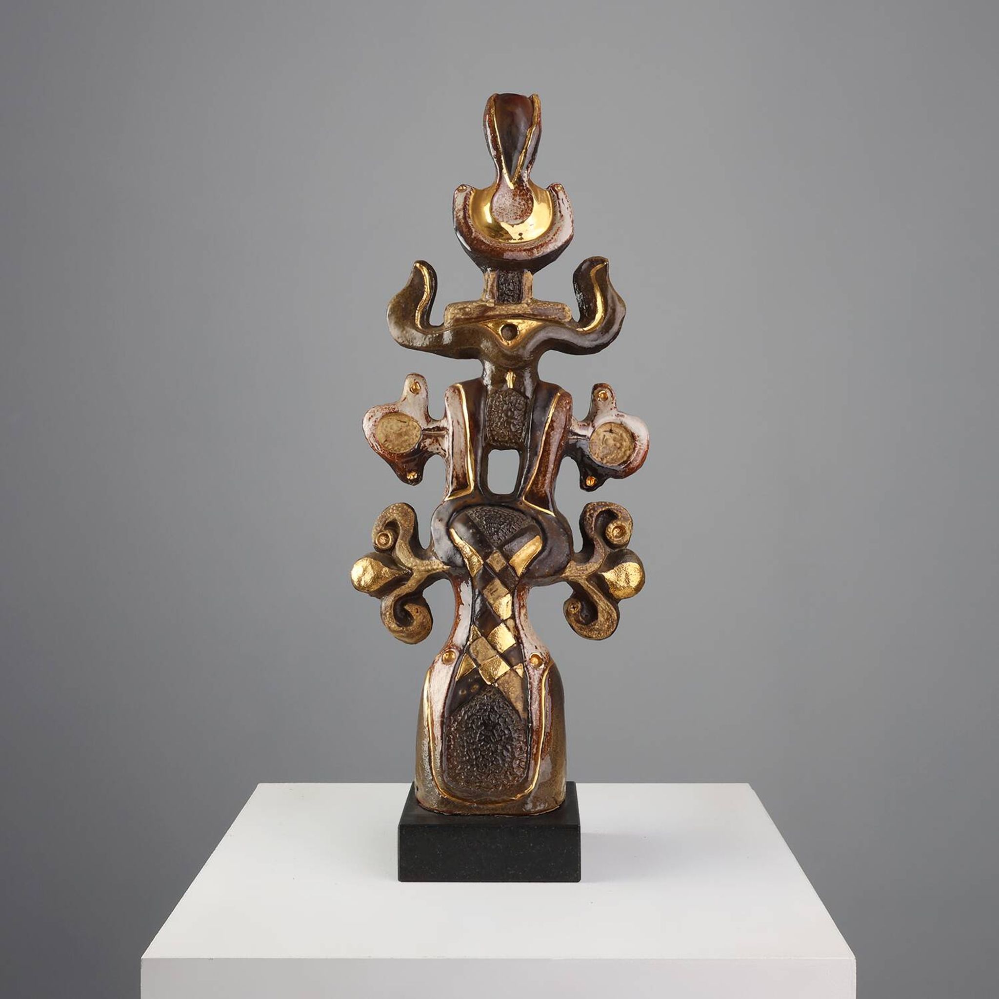 Totem signed and numbered by Elisabeth Vandeweghe for Perignem, Belgium, 19