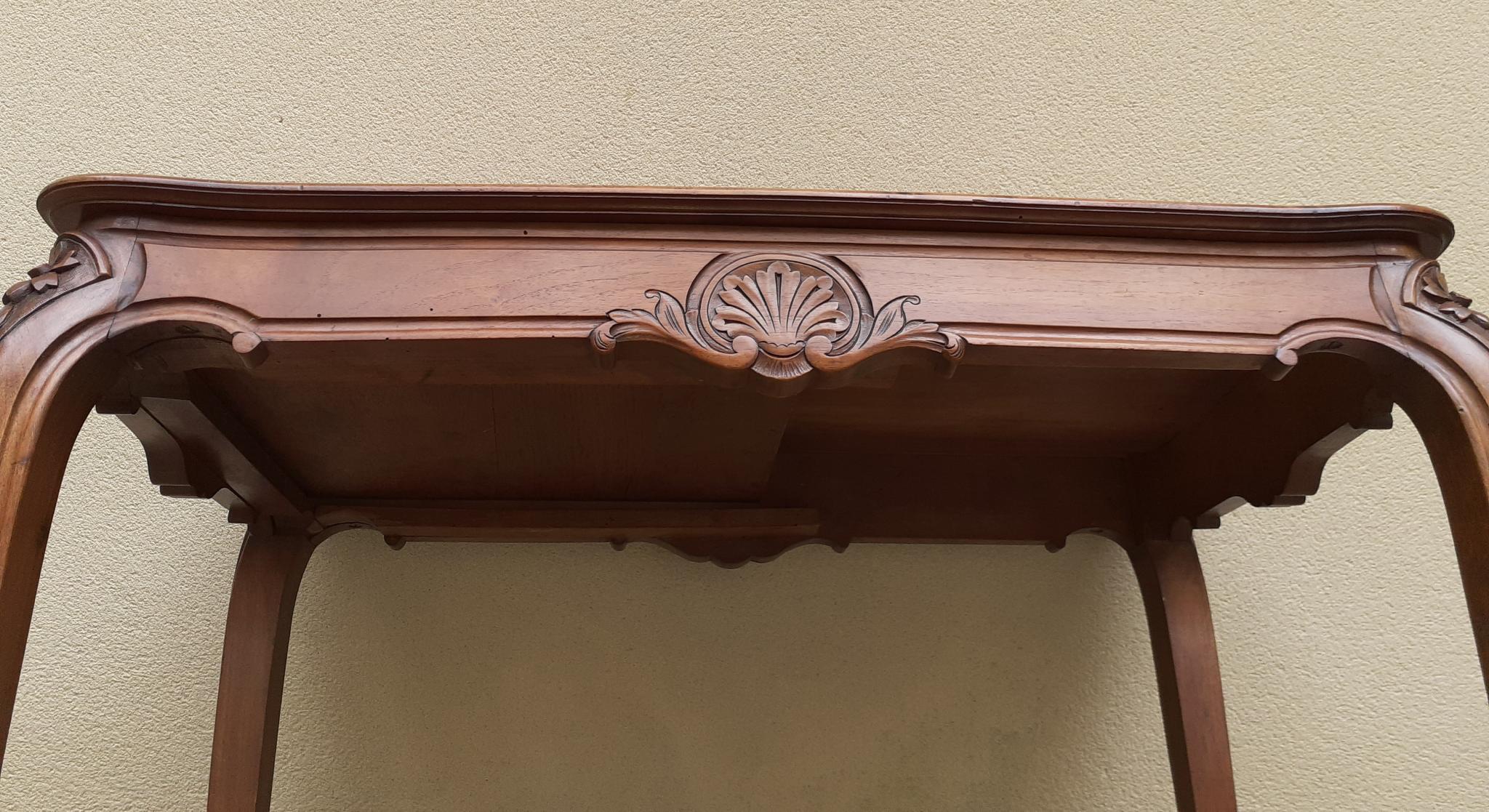 Flat desk, one-drawer table, nineteenth century carved walnut top in Louis XV style