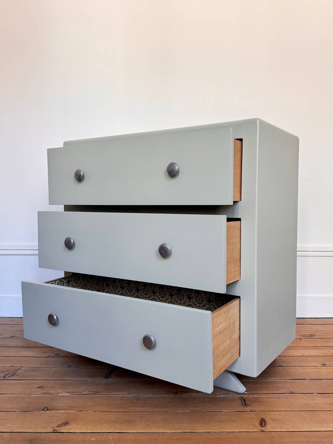 Farrow & Ball revisited vintage chest of drawers