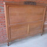 Bed head of the 30s in massive channel