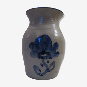 Alsace sandstone vase