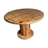 Table à manger ronde en pin massif des années 1970.