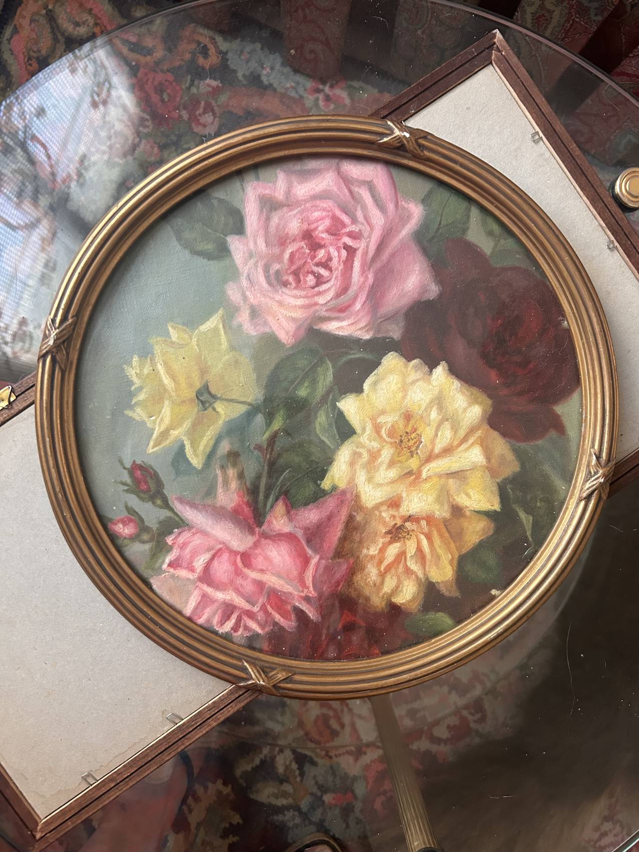 Antique painting of a bouquet of roses, 1900s – glass painting and Louis XVI gilded frame.