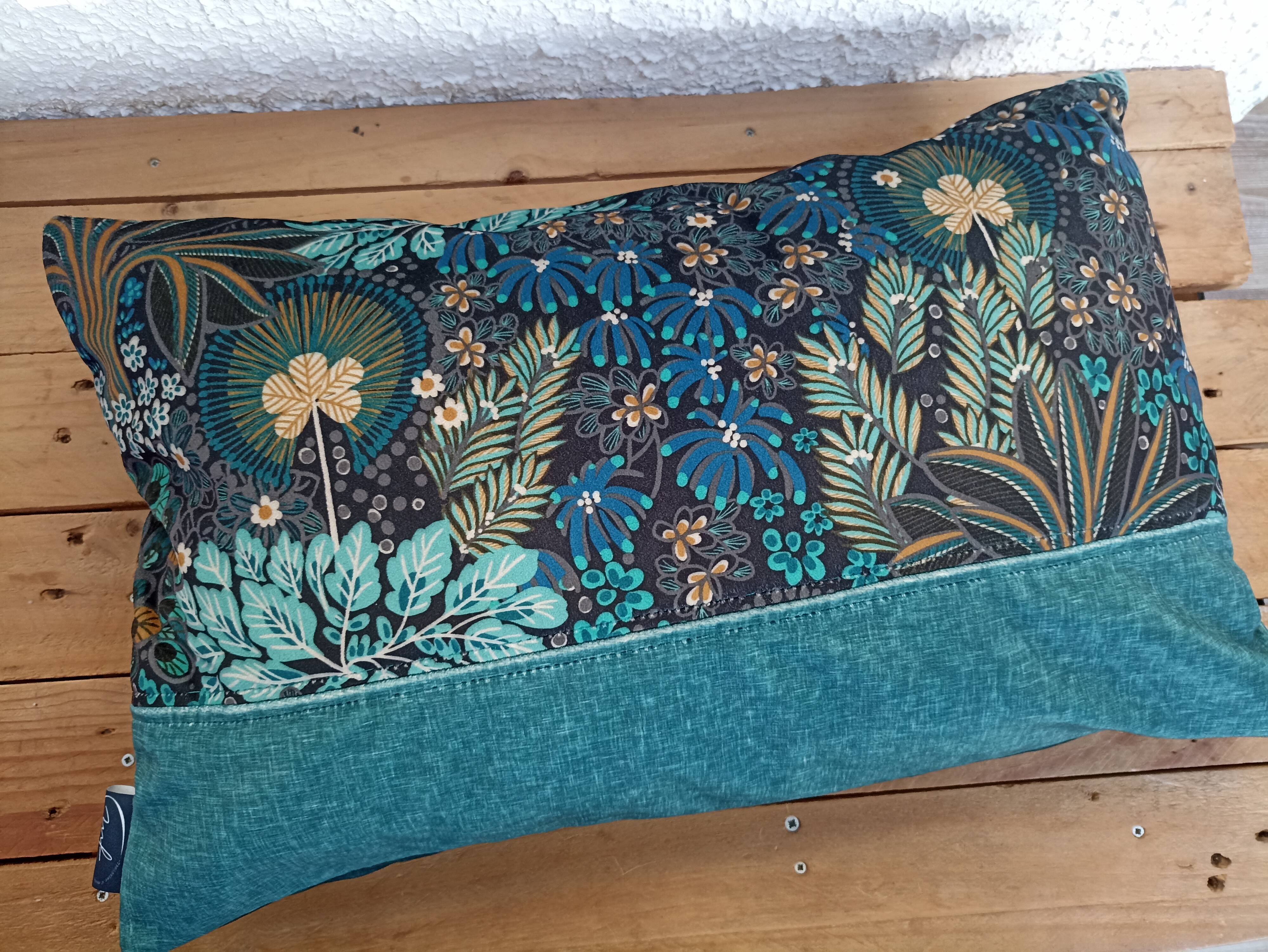 Velvet cushion 50x30 blue color