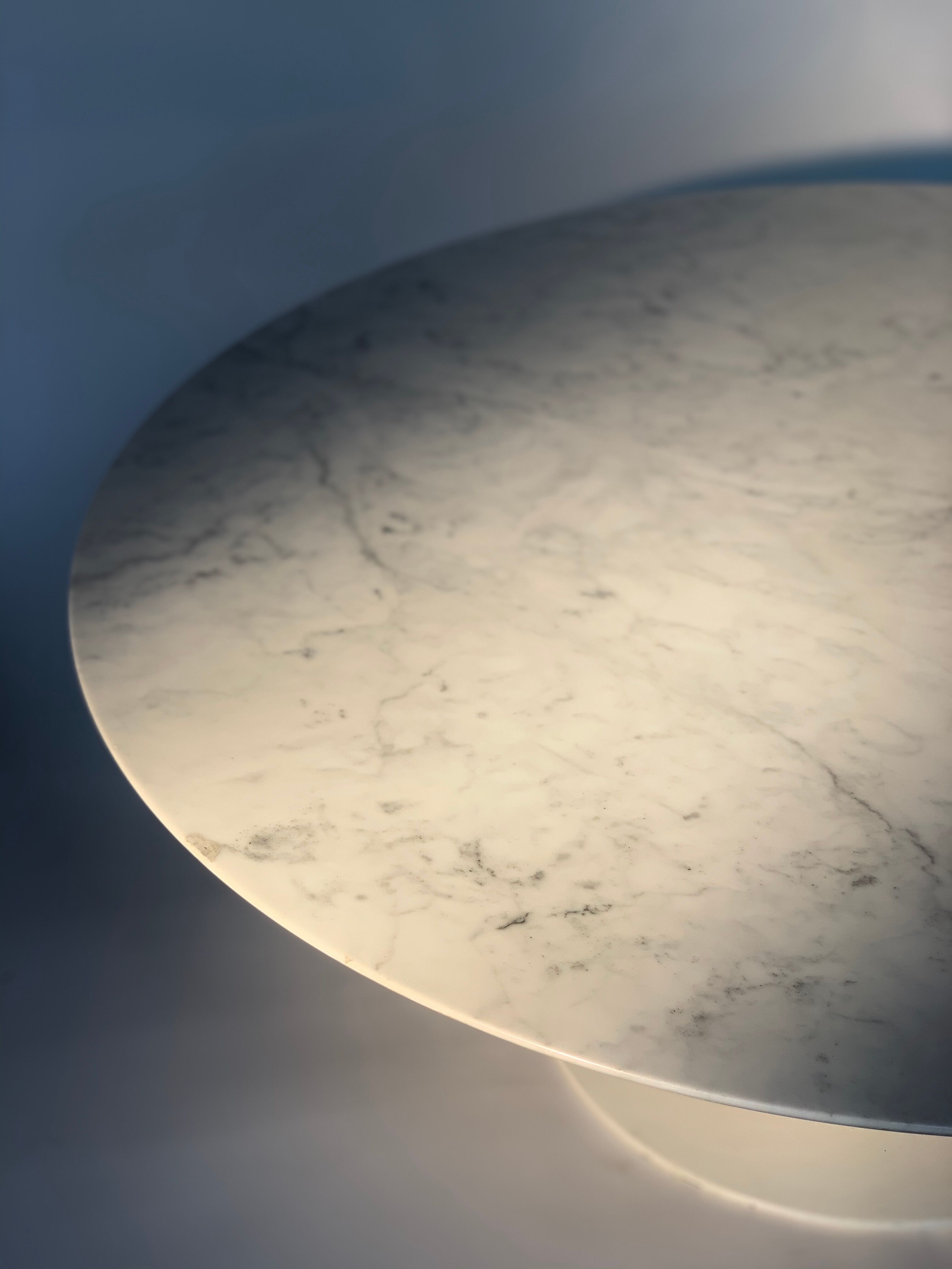 Coffee table by Eero Saarinen for Knoll