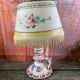 Lampe de chevet en porcelaine rose