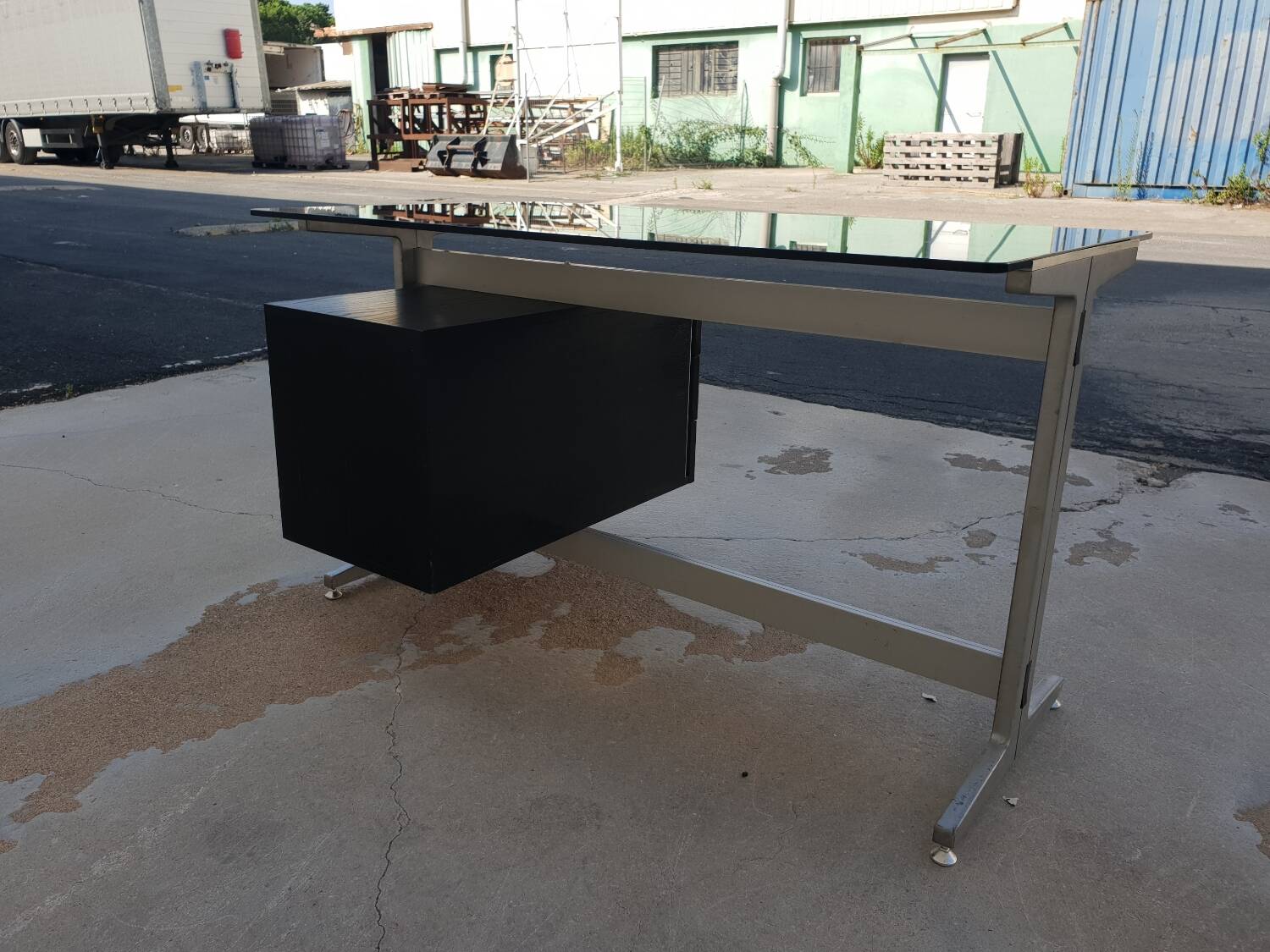 Office of Étienne Fermigier 1970