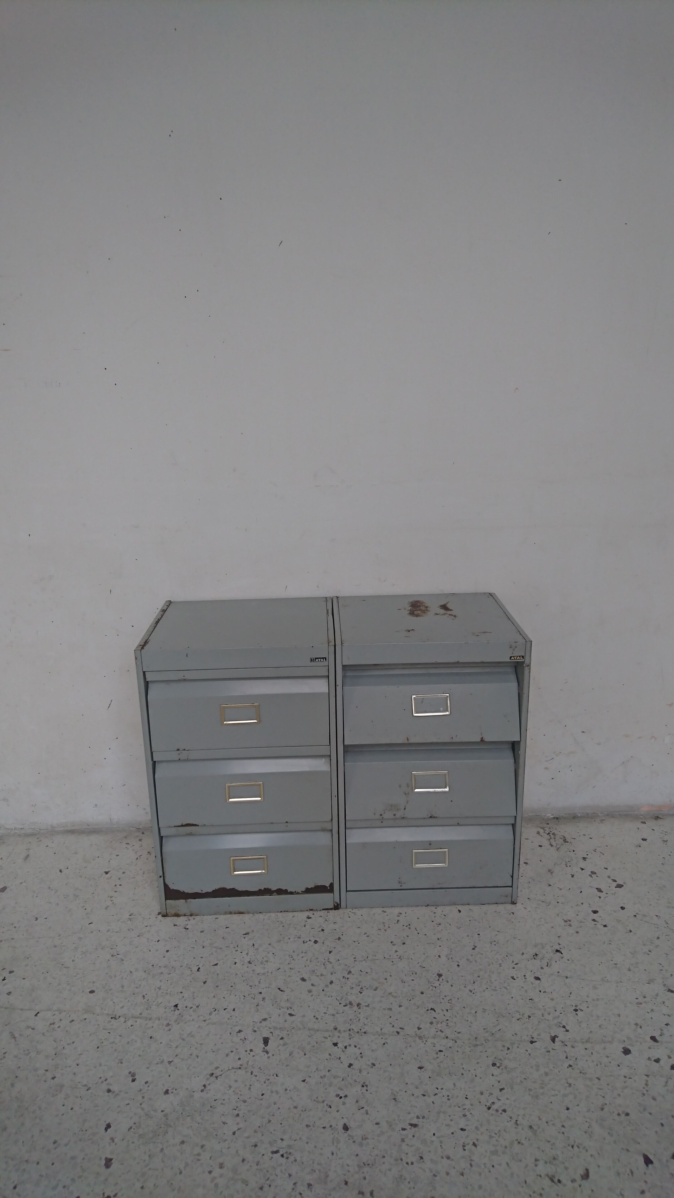 Pair of industrial furniture with valve Atal