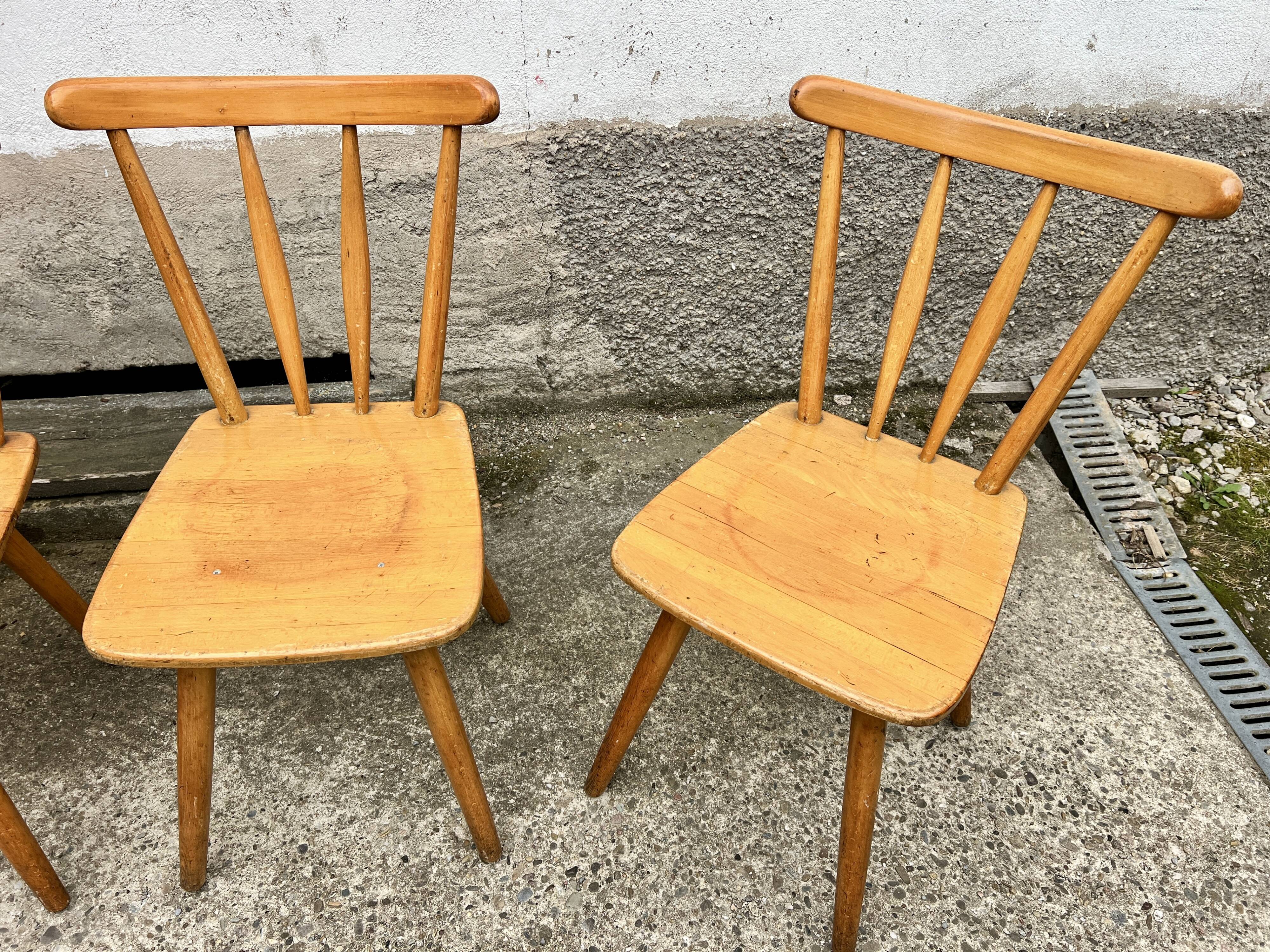 Set of 6 vintage bistro chairs - Warm stained wood